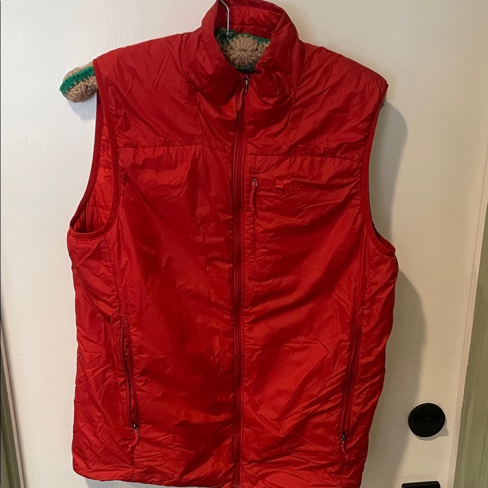 REÍ CO-OP insulated shell vest